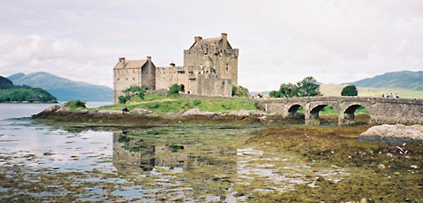 [Eilean Donan Castle]